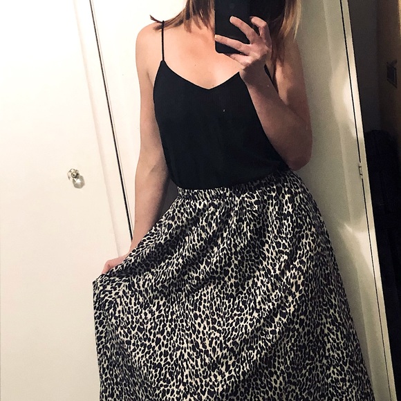 Leopard Print Elastic Waist Skirt - Picture 7 of 8